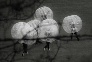 "Bollspelare", fotografi, © Jan Peter Dahlqvist, 2017