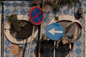 "Gatuvy, Lissabon", fotografi, © Jan Peter Dahlqvist, 2024